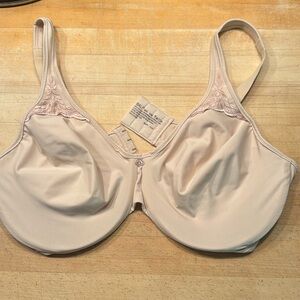 NWoT, Bali Passion for Comfort Seamless underwire Minimizer Bra, 38DD, Beige